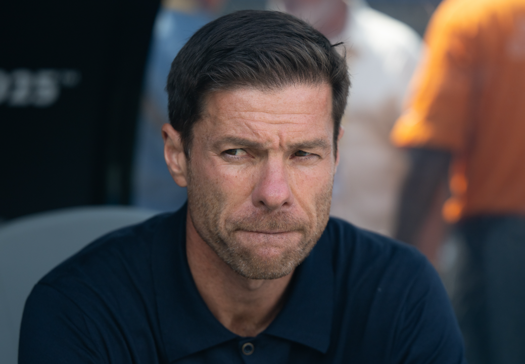 OD体育平台-阿隆索下课只因“炸弹三人组”？维尼修斯带头抗命，皇马太难带